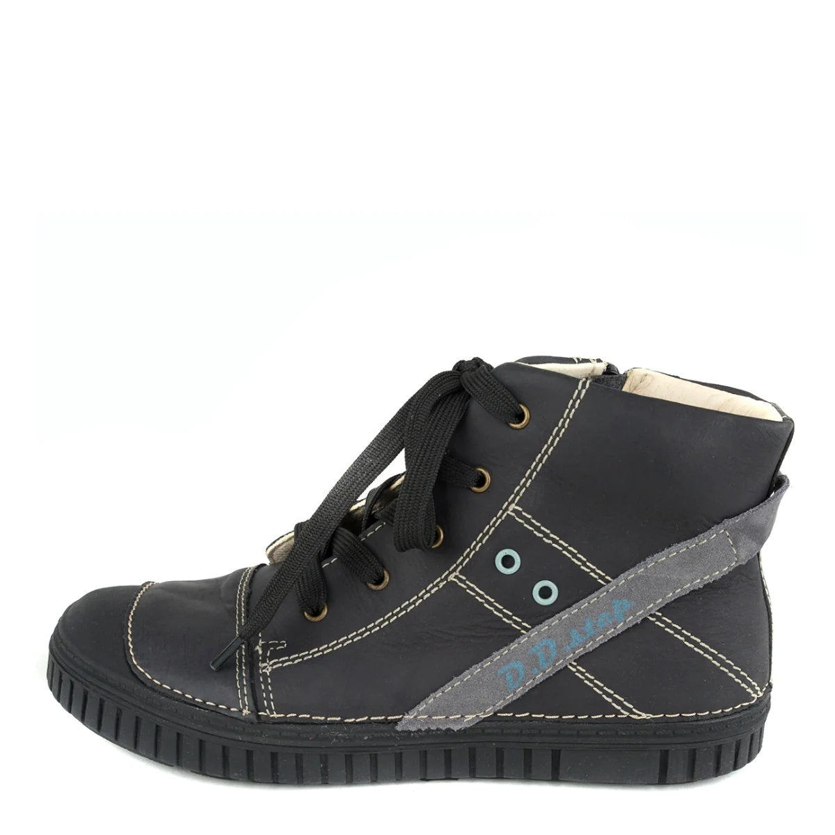 Premium quality high-top sneaker with genuine leather lining and upper black with grey stripe. Thanks to its high level of specialization, D.D. Step knows exactly what your child’s feet need, to develop properly in the various phases of growth. The exceptional comfort these shoes provide assure the well-being and happiness of your child.