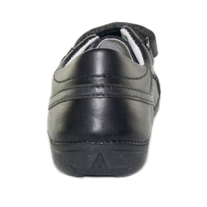 Premium quality shoes with genuine leather lining and upper in shiny black with double velcro strap. Thanks to its high level of specialization, D.D. Step knows exactly what your child’s feet need, to develop properly in the various phases of growth. The exceptional comfort these shoes provide assure the well-being and happiness of your child.