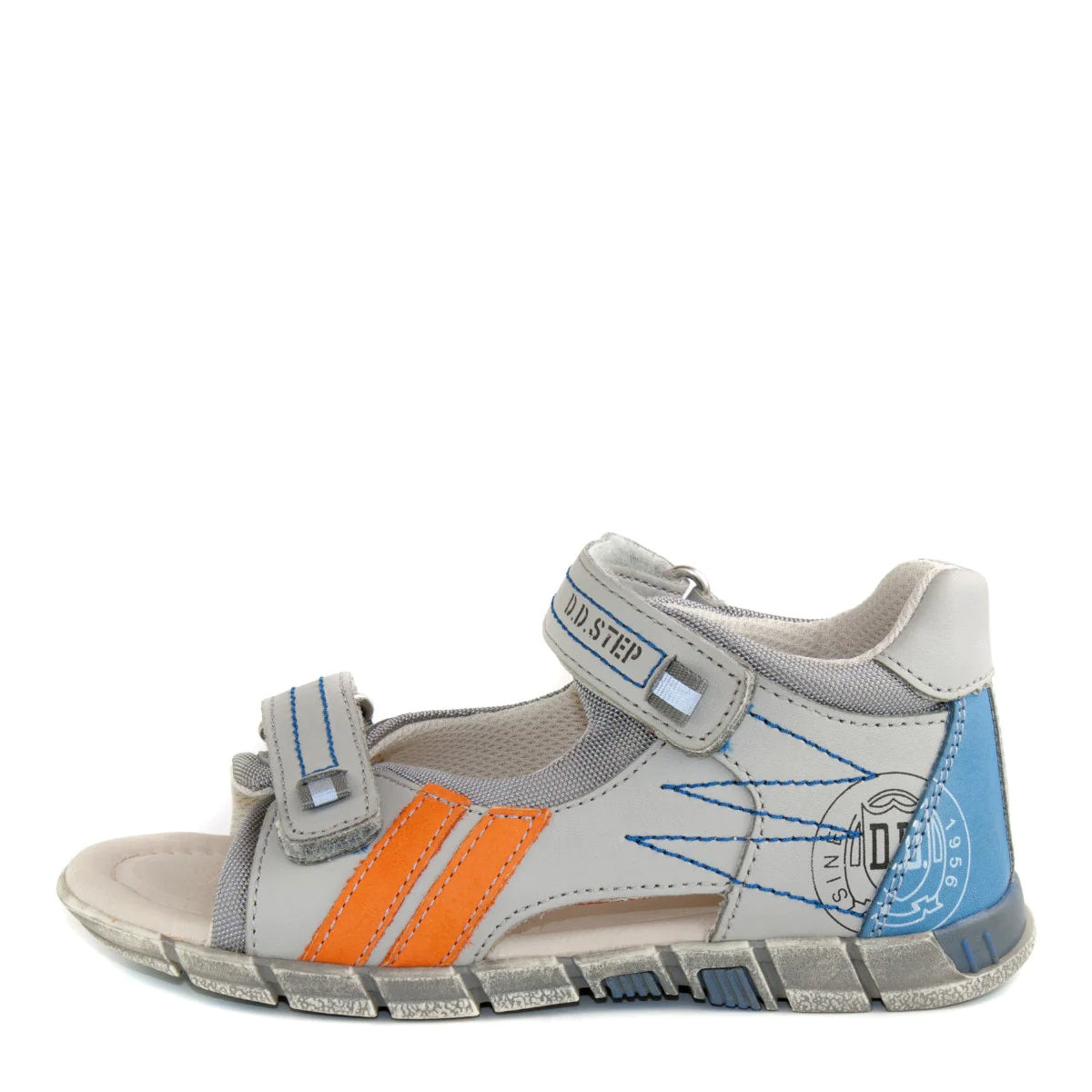 Premium quality sandals with genuine leather lining and upper grey with orange stripes. Thanks to its high level of specialization, D.D. Step knows exactly what your child’s feet need, to develop properly in the various phases of growth. The exceptional comfort these shoes provide assure the well-being and happiness of your child.