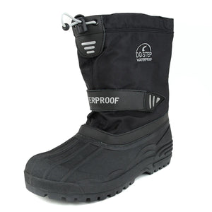 Premium quality snowboots with fleece insulation and waterproof upper in black color. Thanks to its high level of specialization, D.D. Step knows exactly what your child’s feet need, to develop properly in the various phases of growth. The exceptional comfort these shoes provide assure the well-being and happiness of your child.