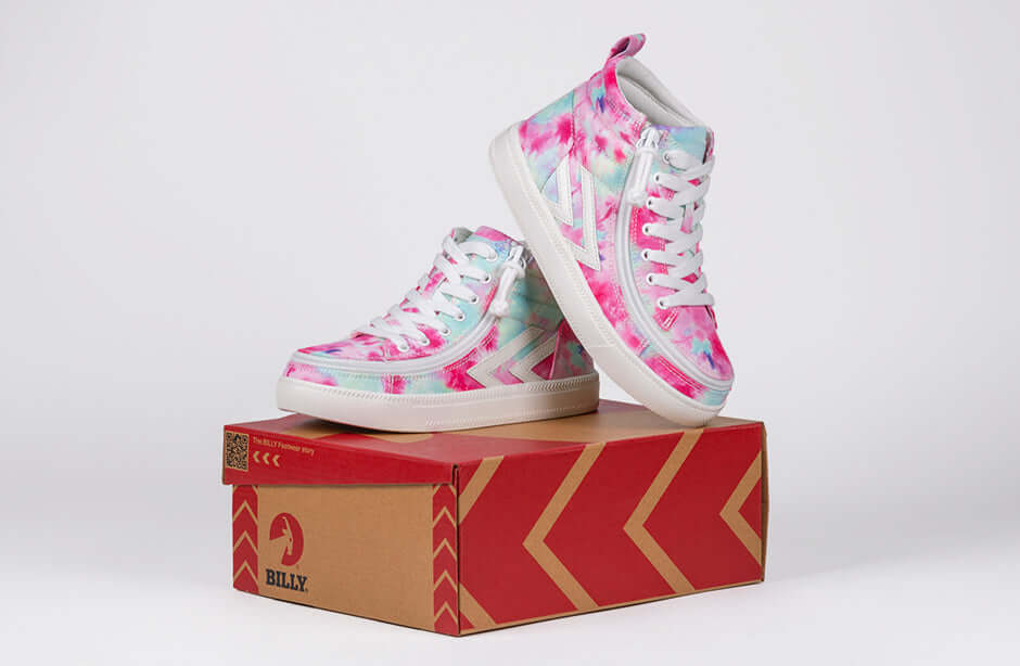 Billy Pink Watercolor CS 1.0 Sneaker High Tops on a box, with laces and zipper for kids, offering easy on-off functionality and stylish design.