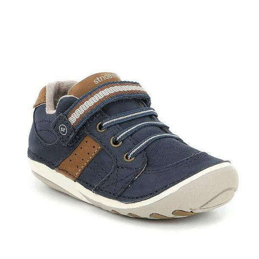 Stride Rite Artie boys' baby and toddler sneaker in navy leather with a flexible sole